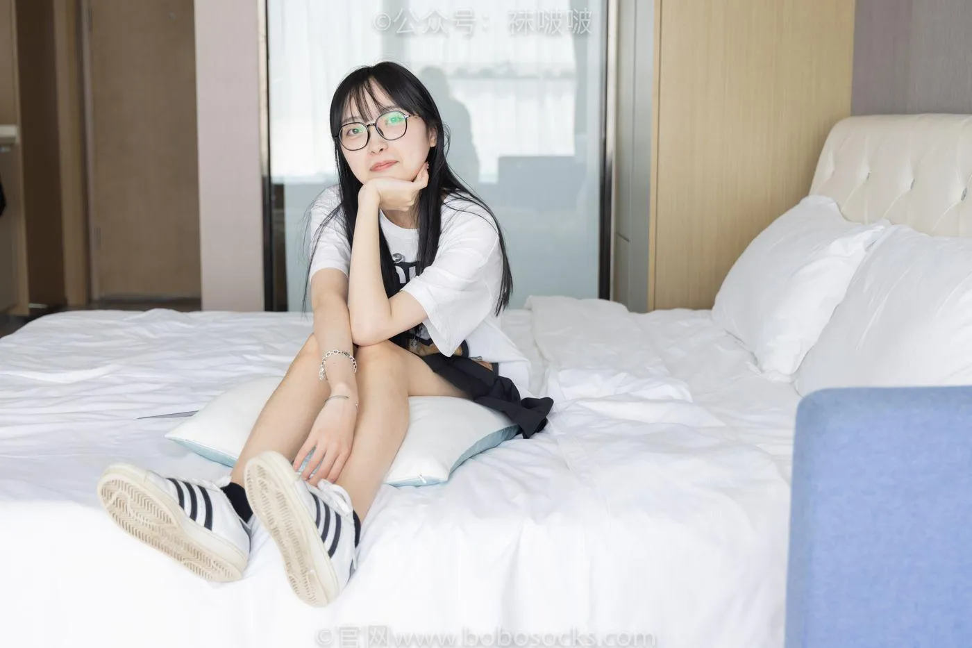 [BoBoSocks袜啵啵]NO.033 稚予-贝壳头、天鹅绒黑袜、天鹅绒白袜 [154P]插图9